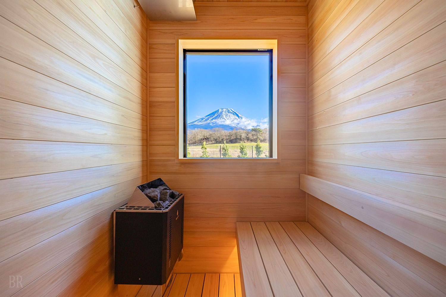 デラックスドーム