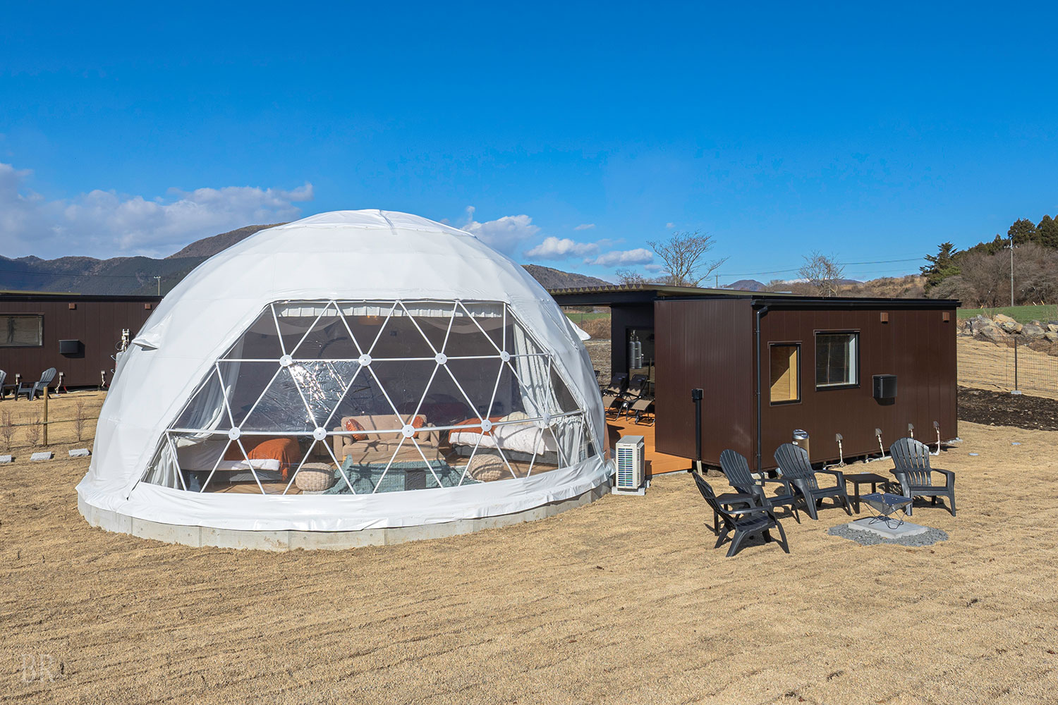 デラックスドーム