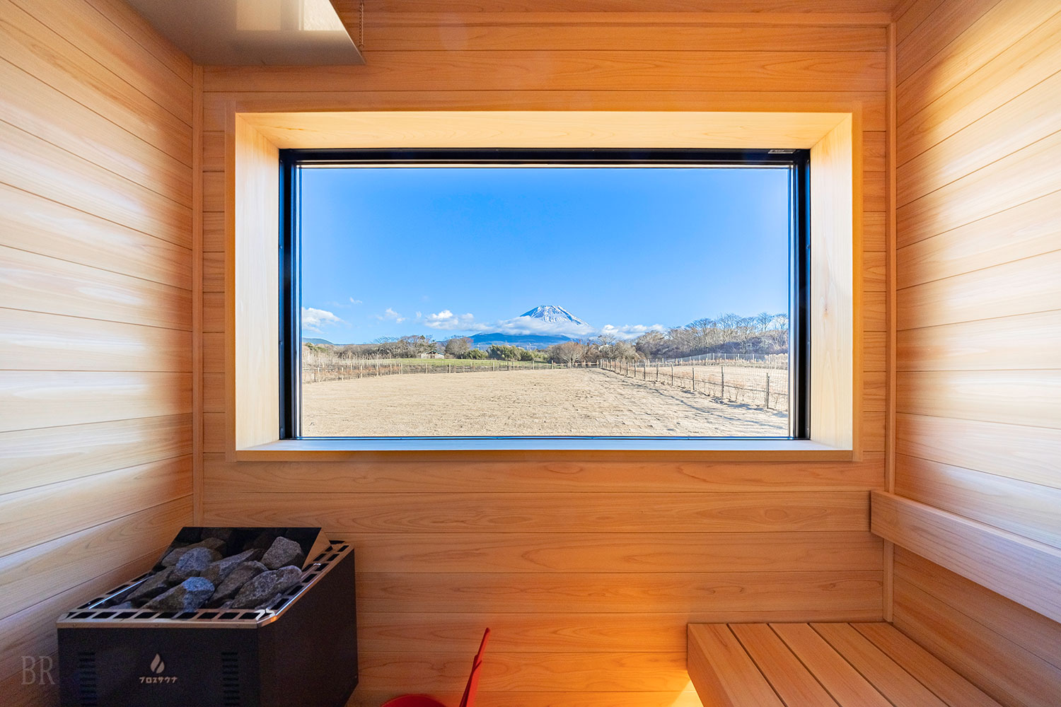 ドッグキャビン