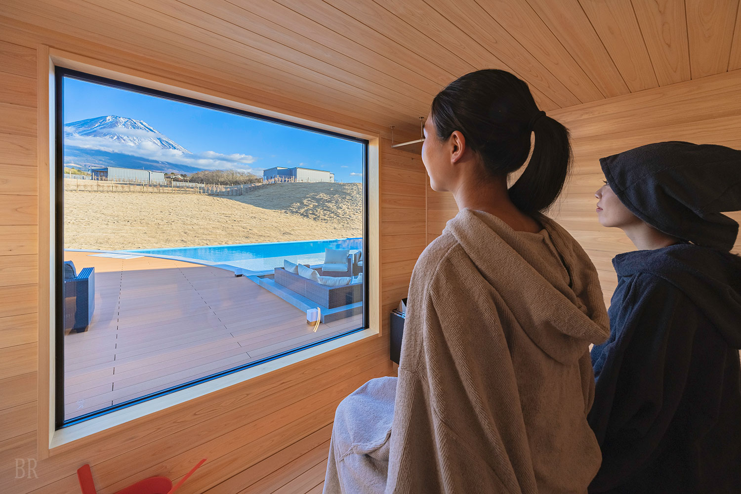 ラグジュアリーツインドーム