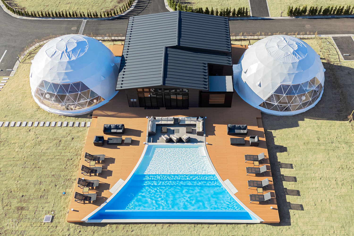 ラグジュアリーツインドーム